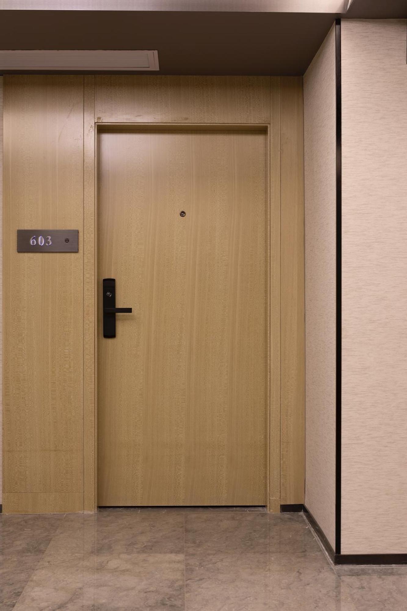Paco Hotel Guangzhou Jiangtai Road Metro Branch Экстерьер фото