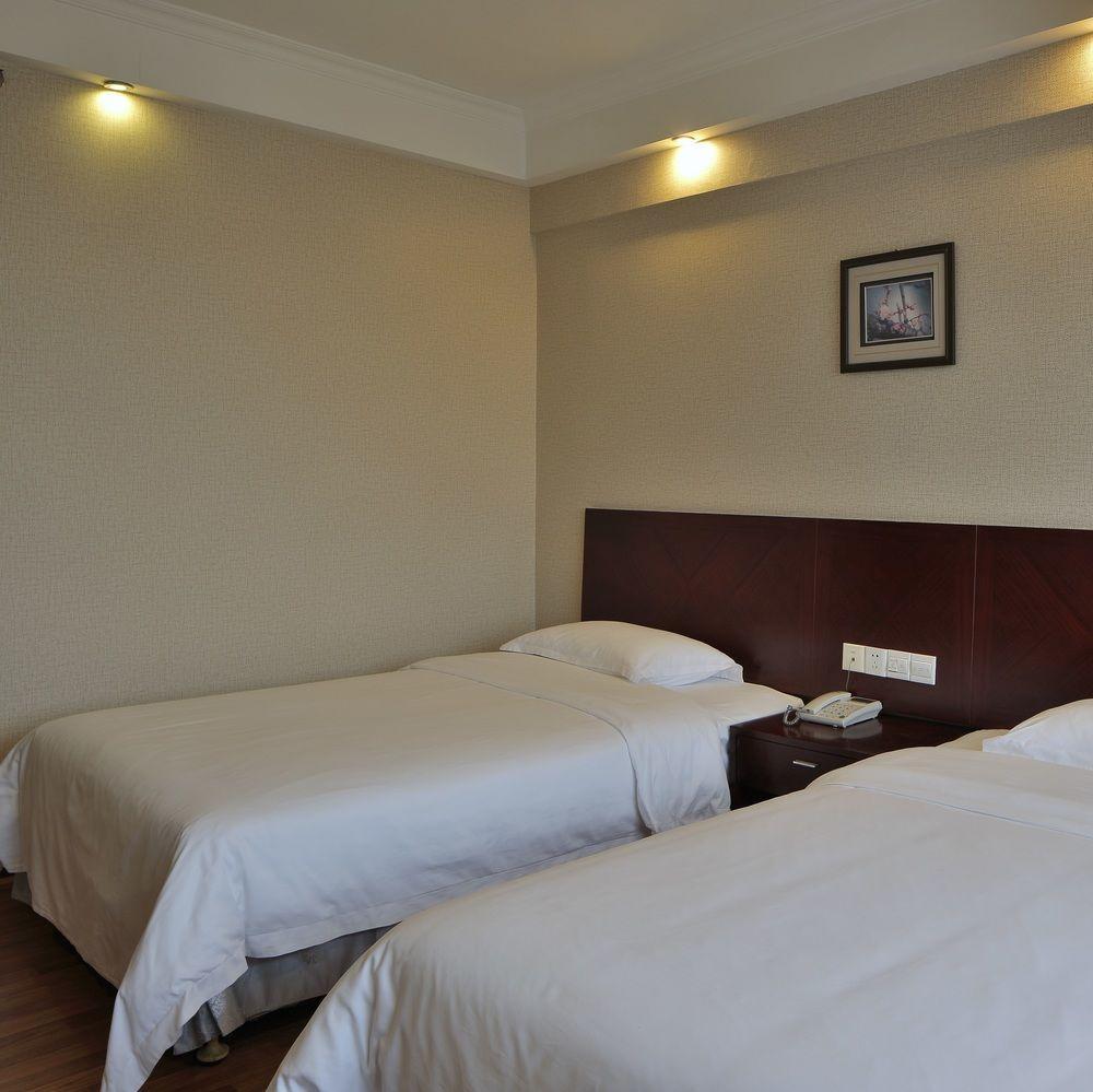 Paco Hotel Guangzhou Jiangtai Road Metro Branch Экстерьер фото