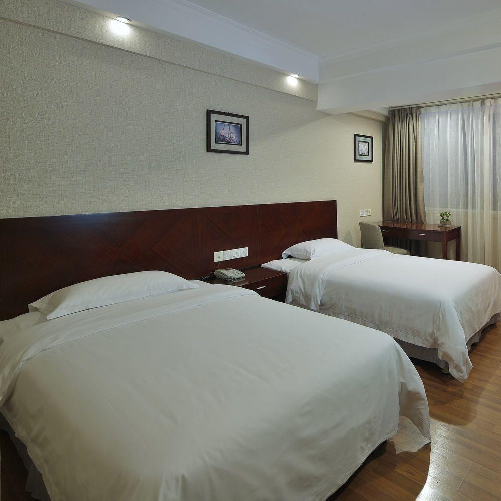 Paco Hotel Guangzhou Jiangtai Road Metro Branch Экстерьер фото