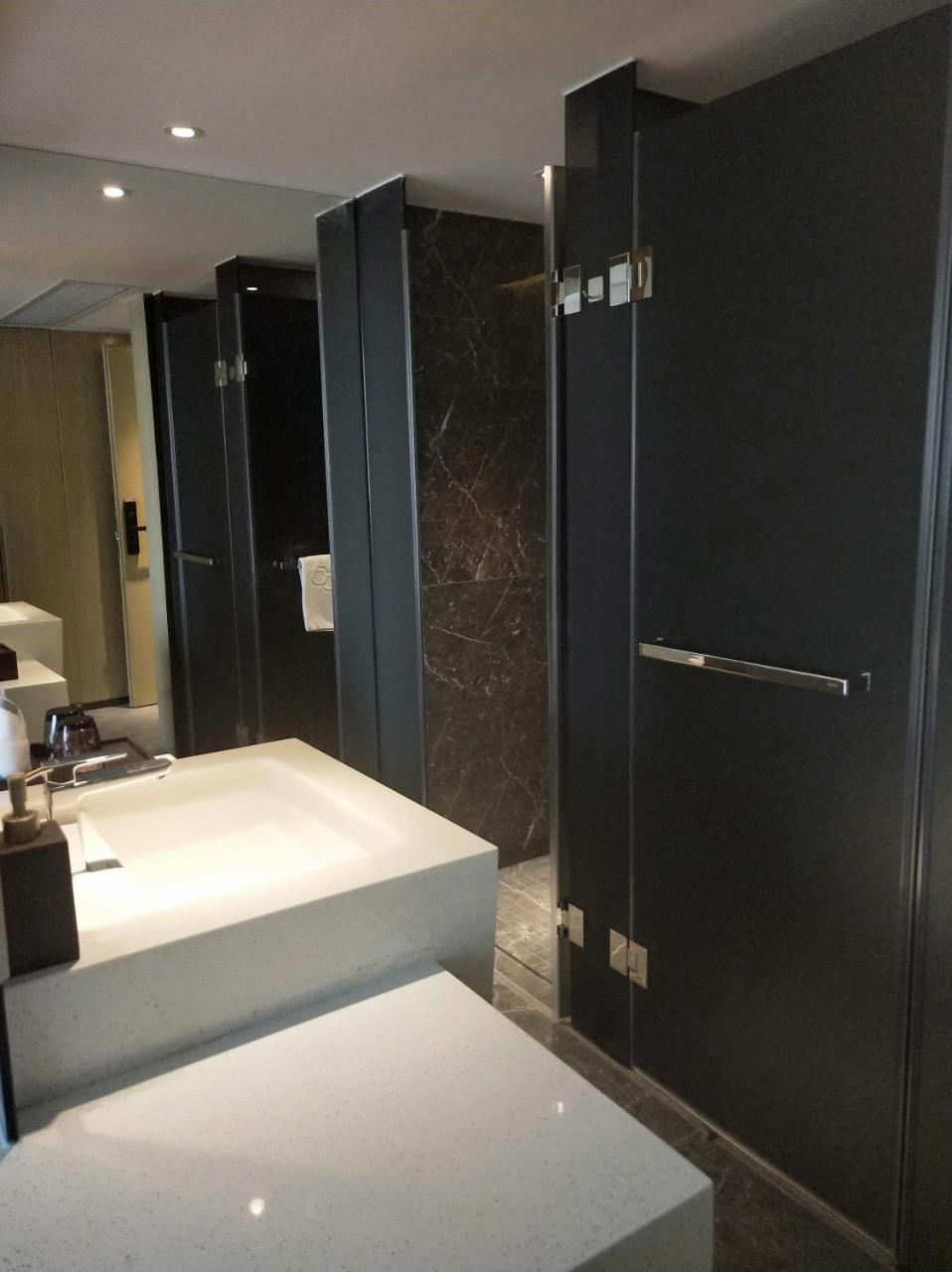 Paco Hotel Guangzhou Jiangtai Road Metro Branch Экстерьер фото