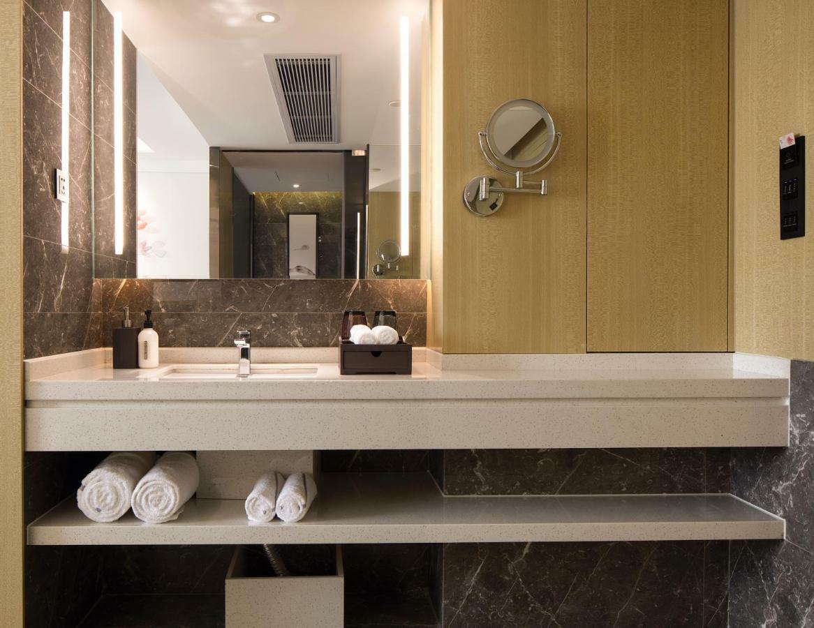 Paco Hotel Guangzhou Jiangtai Road Metro Branch Экстерьер фото